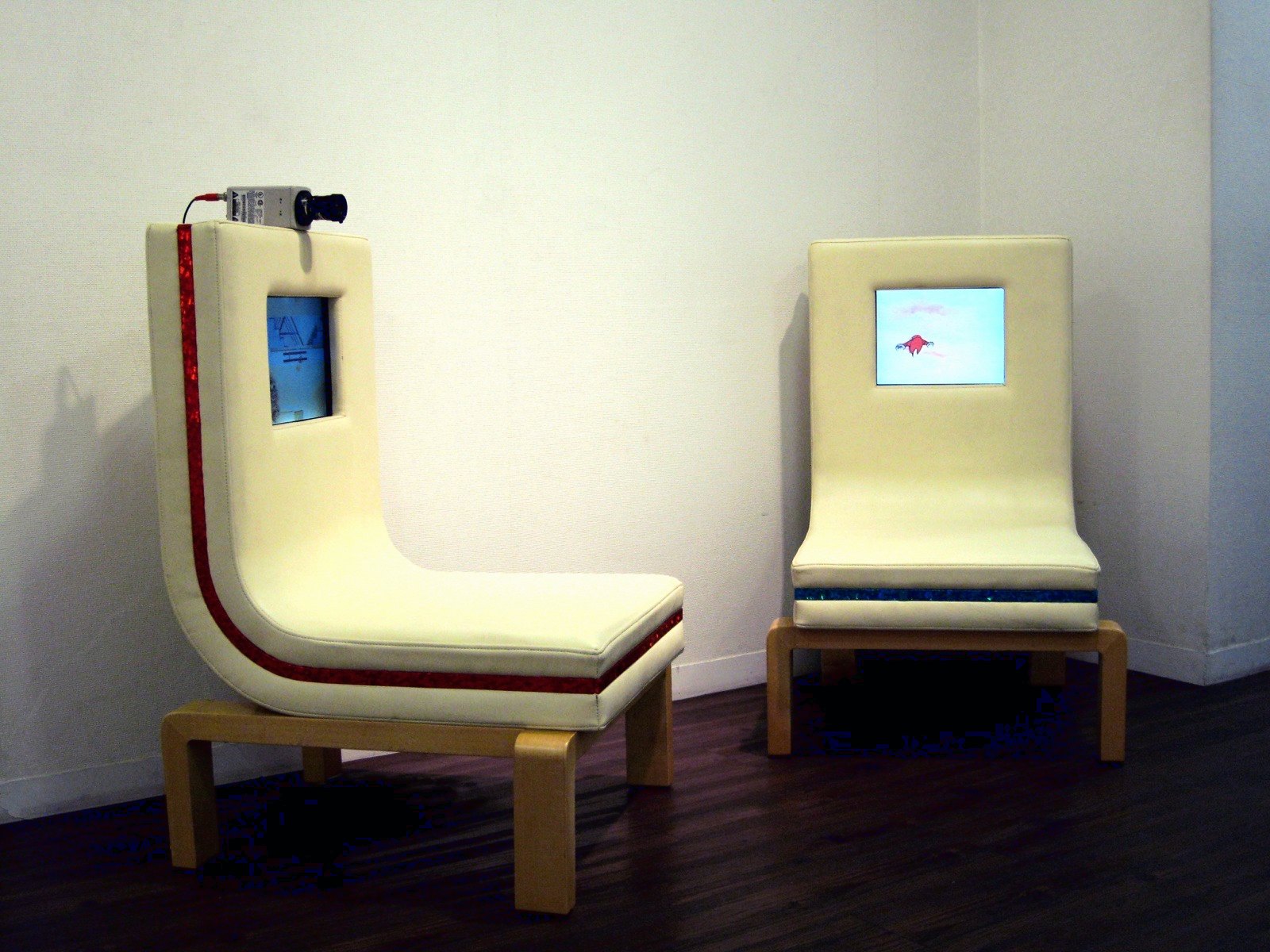 The Digital LCD Convergence Analog Comfortable Chair