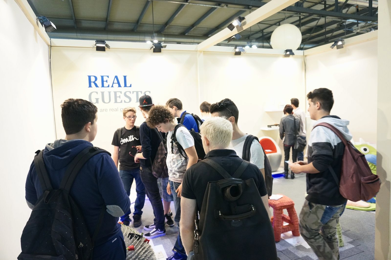 REAL GUESTS 2015