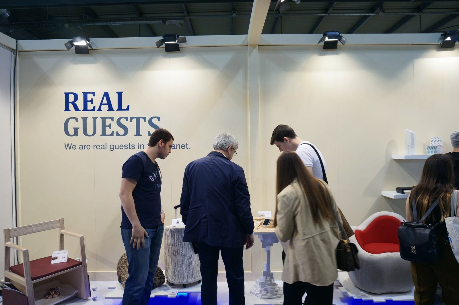 REAL GUESTS 2015